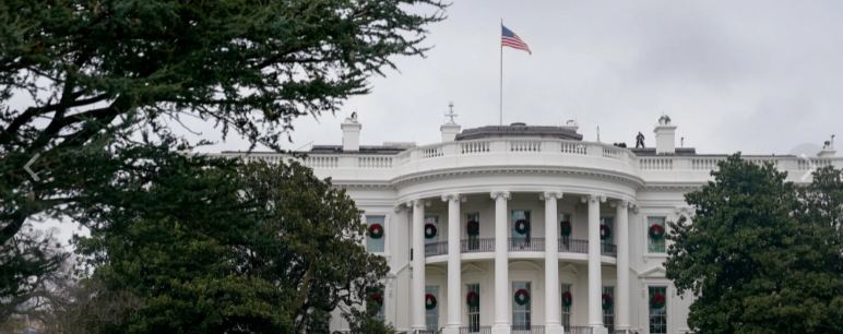 Белый дом: США избегают шагов, которые могли бы привести к прямой конфронтации с Россией